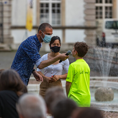 Duel dessiné Katherine Choong vs Philip-Michael Devos