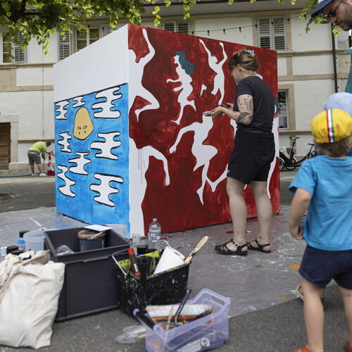 Performance extérieure de Fanny Modena et Maurane Mazars