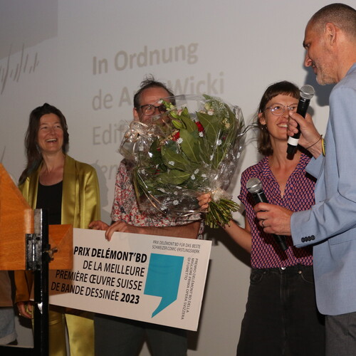 Anja Wicki, lauréate du Prix Delémont'BD de la meilleure première oeuvre suisse de bande dessinée