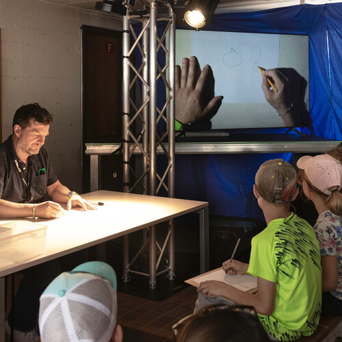 Atelier de dessin avec Bertschy