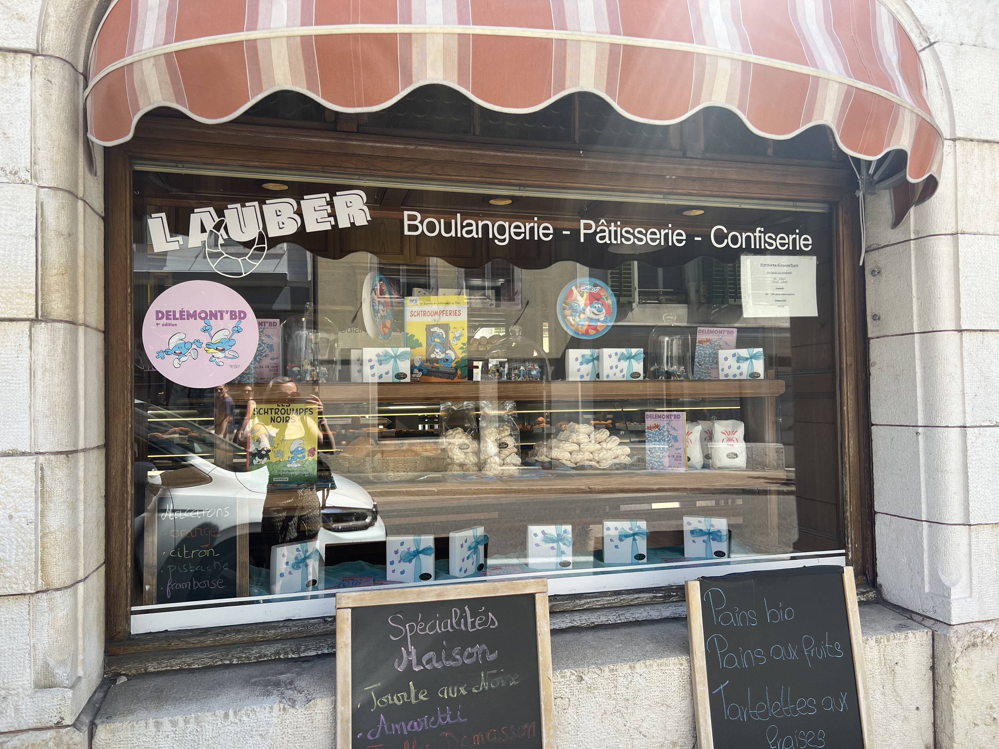 Vitrine de la Boulangerie Lauber